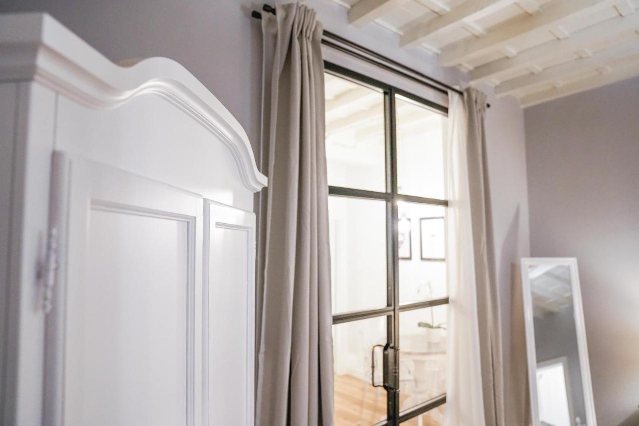 Art Apartment Black & White Suite Флоренция Екстериор снимка