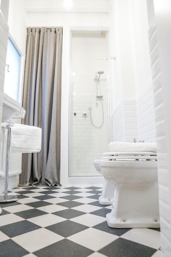 Art Apartment Black & White Suite Флоренция Екстериор снимка